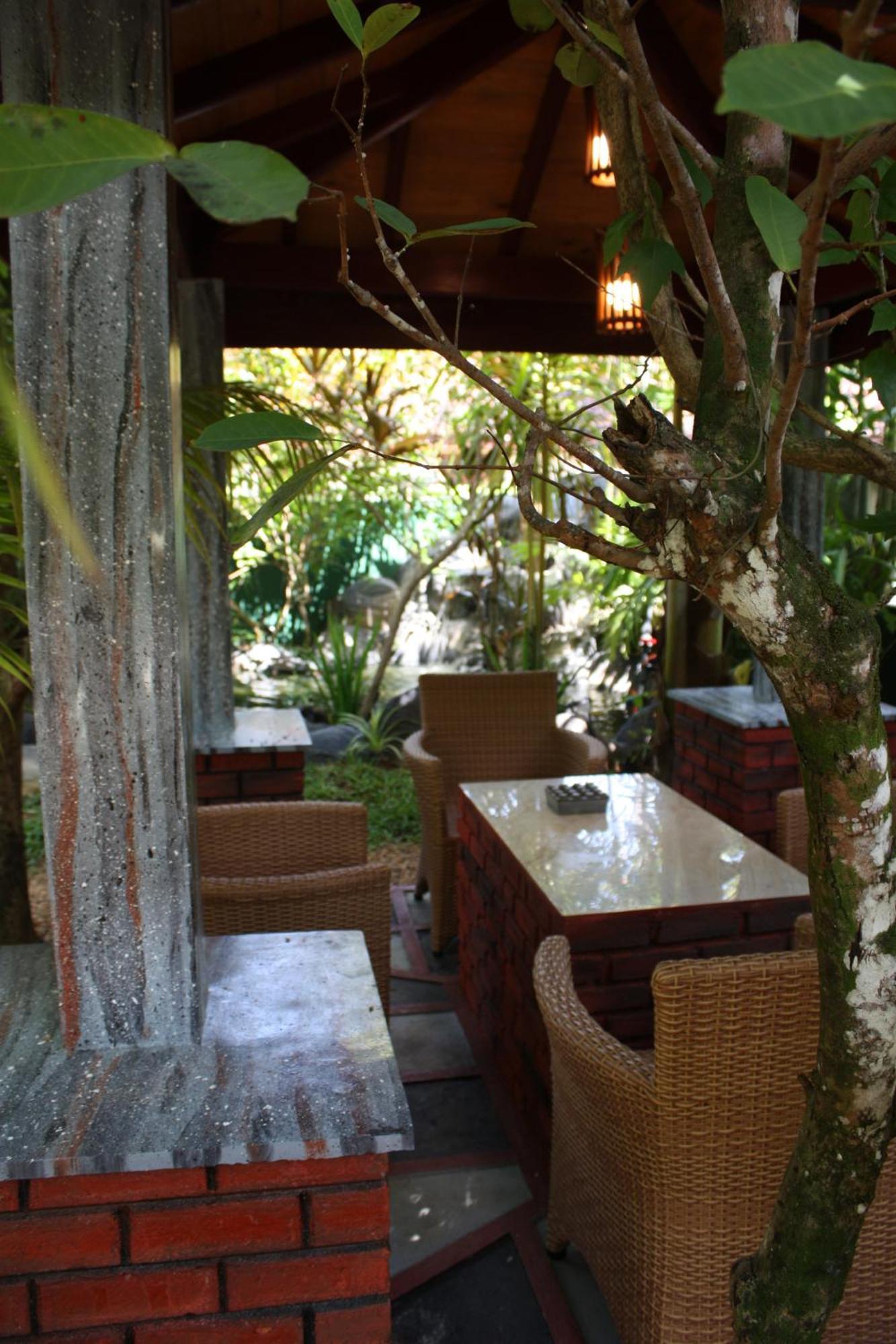 Hotel Aliya Lanka Beruwala Exterior foto